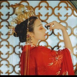 谁嫁衣似火,惊艳了红尘