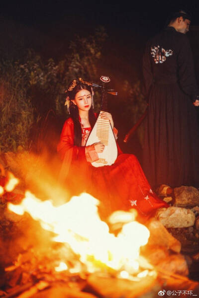 古风真人 壁纸 女生头像 女头 小清新 虐心 唯美 高清 意境 古风 古风