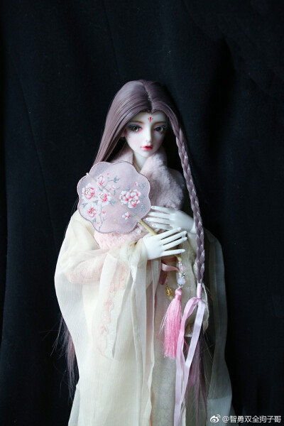 点赞  评论  华蓉 精灵 山海经 sd娃娃 bjd 古装娃娃 古风 唯美