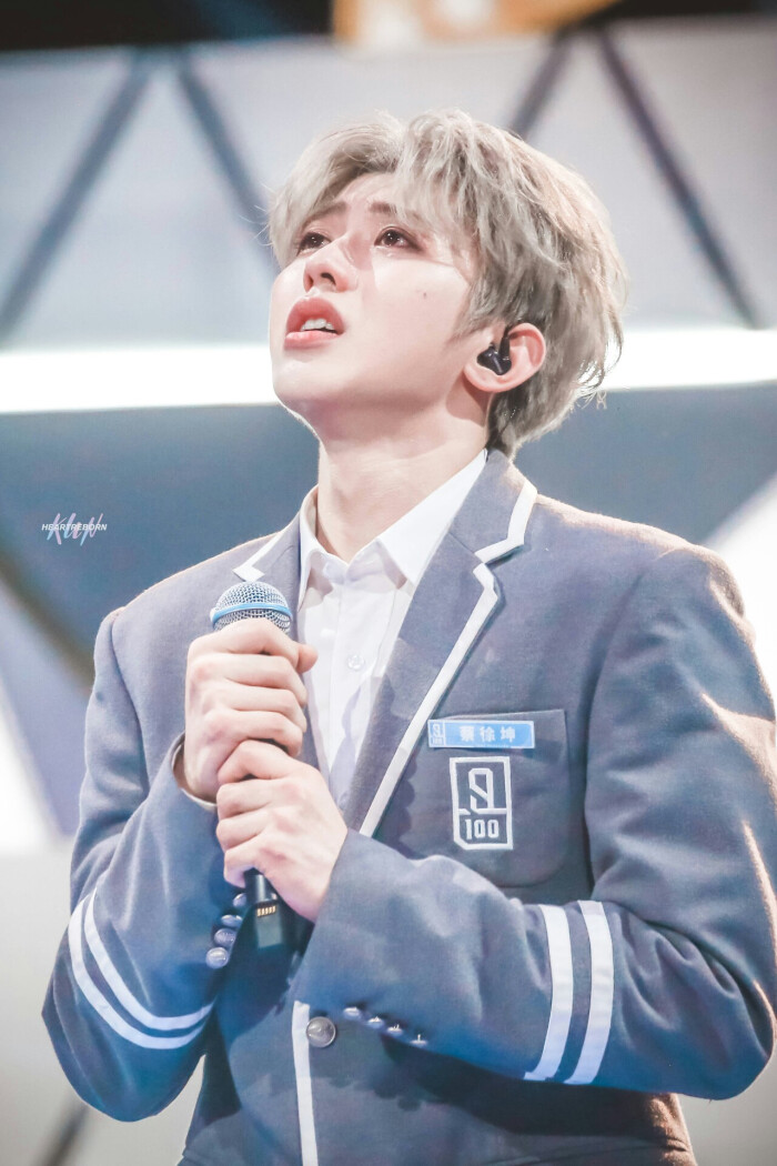 偶像练习生总决赛 蔡徐坤