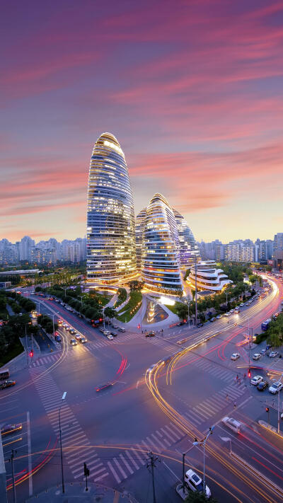 北京市朝阳区,是从首都机场进入市区的第一个引人注目的高层地标建筑