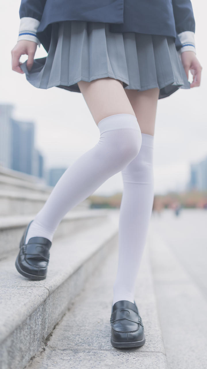 校服的裙摆/黑丝/白丝丝袜控福利