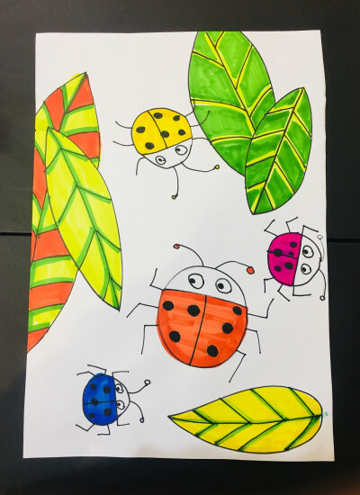 收集   点赞  评论  儿童画 0 124 花种子  发布到  小班绘画 图片
