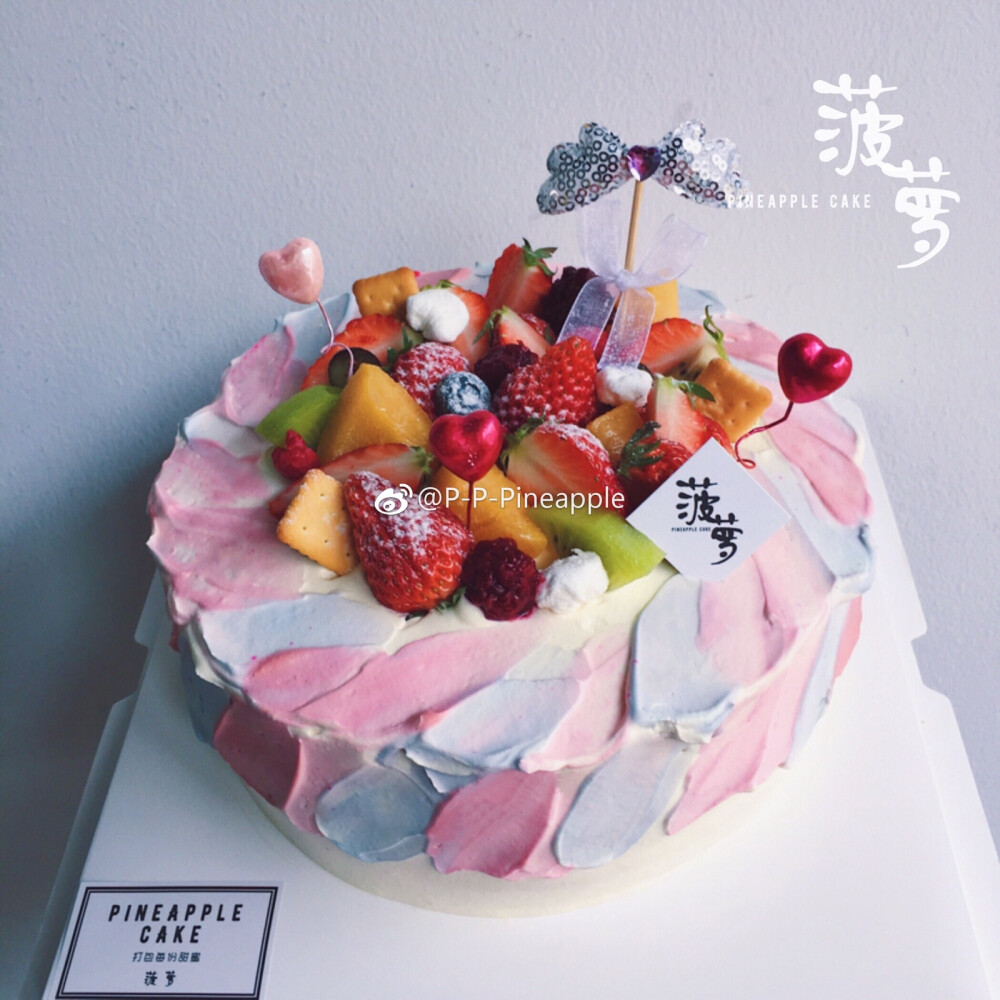 渐变水果蛋糕