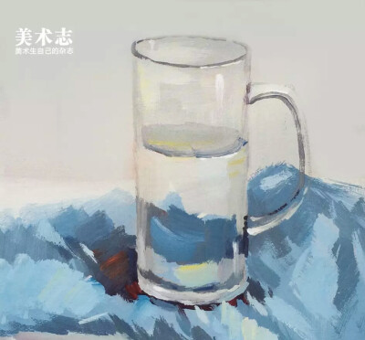 色彩:透明玻璃杯