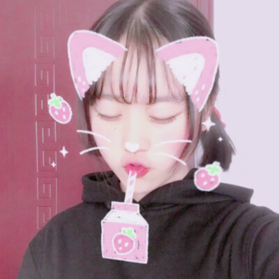 二次元黑白可爱女生头像