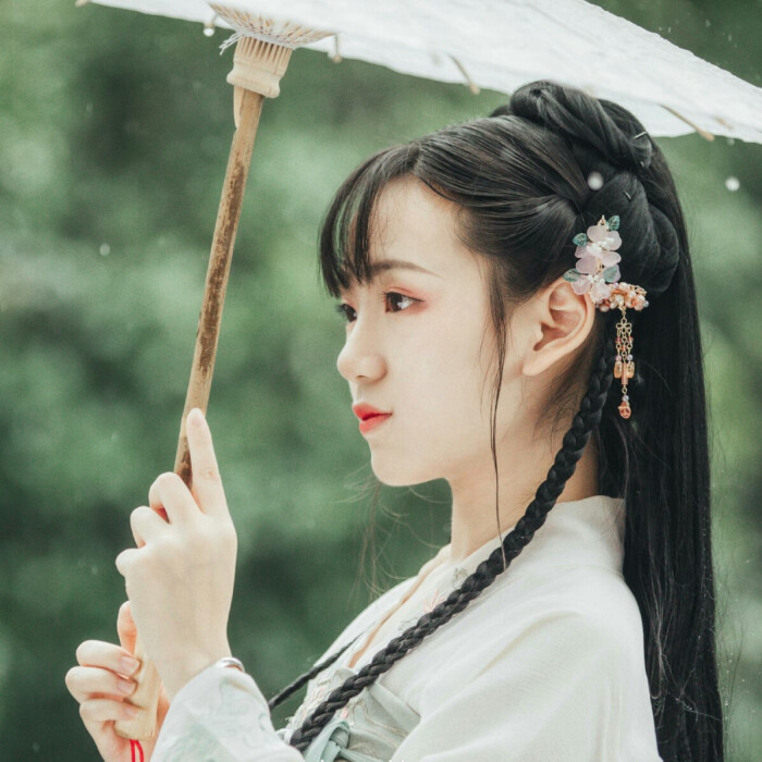 古风真人 壁纸 女生头像 女头 小清新 虐心 唯美 高清 意境 古风 古风