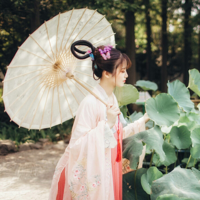 古风真人 壁纸 女生头像 女头 小清新 虐心 唯美 高清 意境 古风 古风