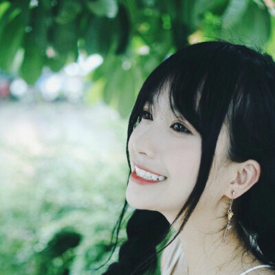 侧面 黑白 情头 女生头像 小清新 闺蜜 动漫 双人 四宫格 白边 双马尾