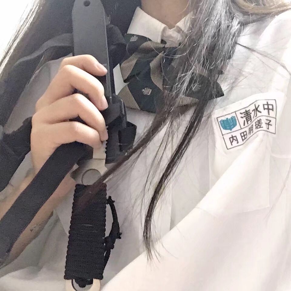 daisy妤故の 身体 部位 半身 女头