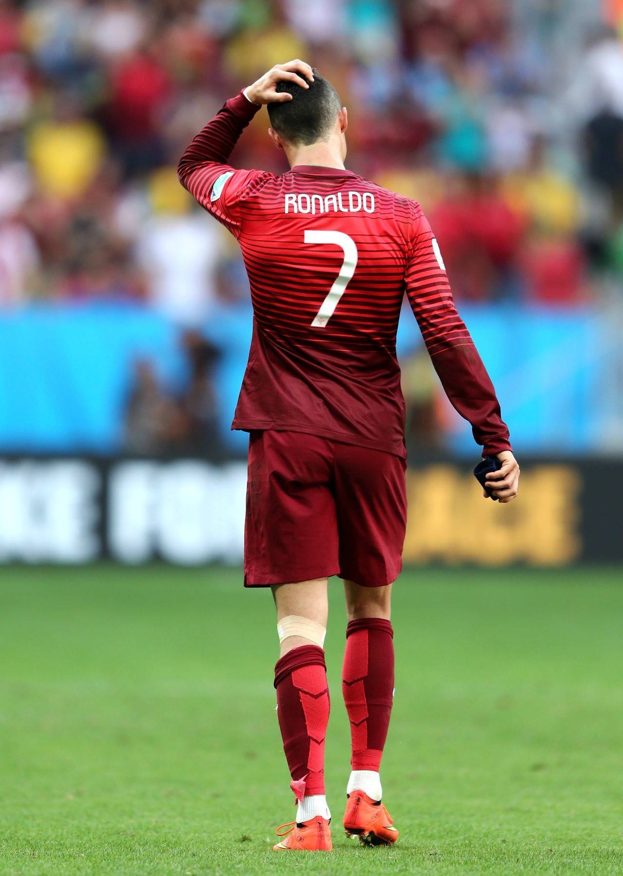 世界杯-C罗点射破门菲利克斯建功 葡萄牙3-2加纳_禁区_皮球_比赛