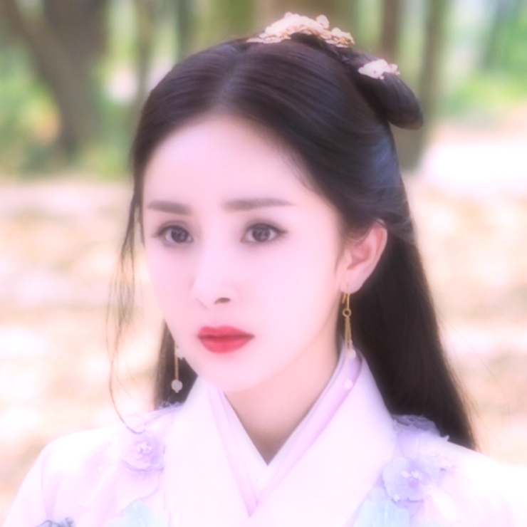 自截自调扶摇幂嗯哼 杨幂头像//cr姜幼源