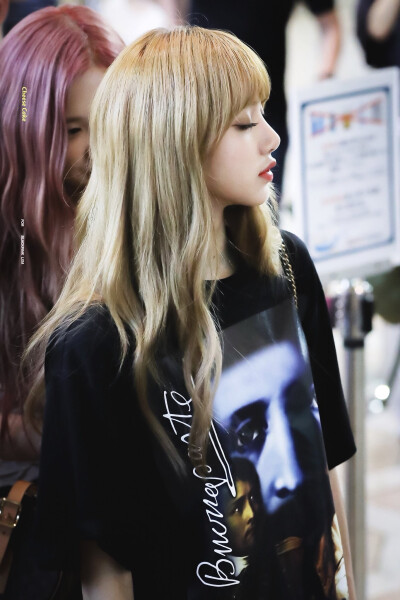 blackpink lisa