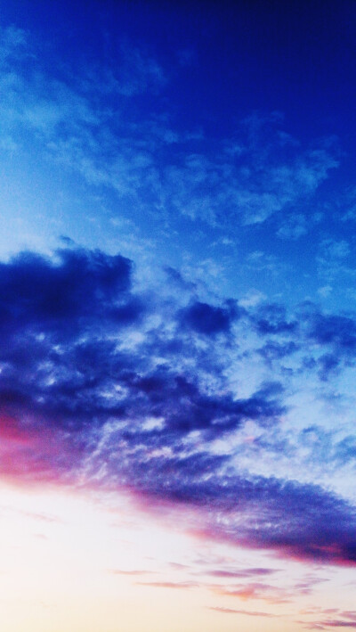 手拍 晚霞 夕阳 鲜艳 天空 蓝色 紫色 云彩 壁纸 高清 头像