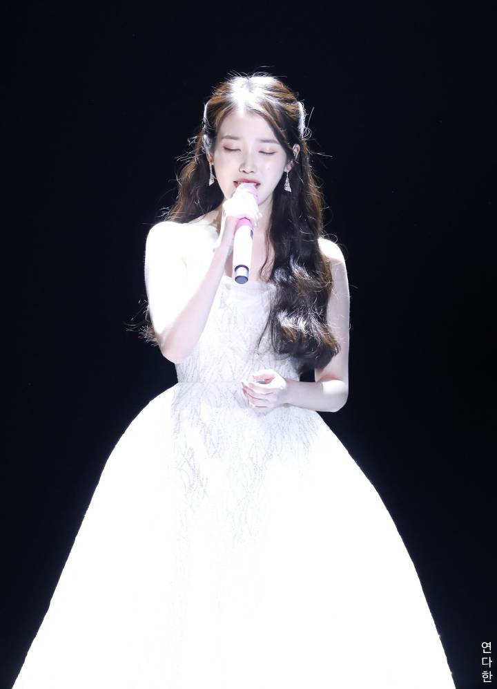 iu 李智恩