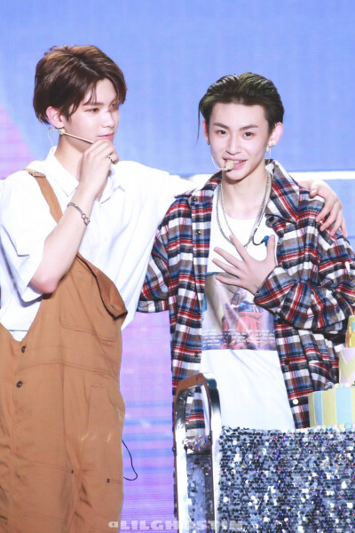 王琳凯&黄明昊