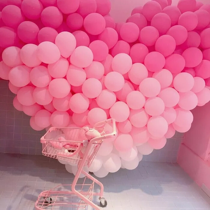 背景粉色气球少女心