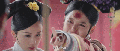 如懿传嘉妃才是唯一一个前期在认真工作的人啊,从刚出场时抬杠式怼人