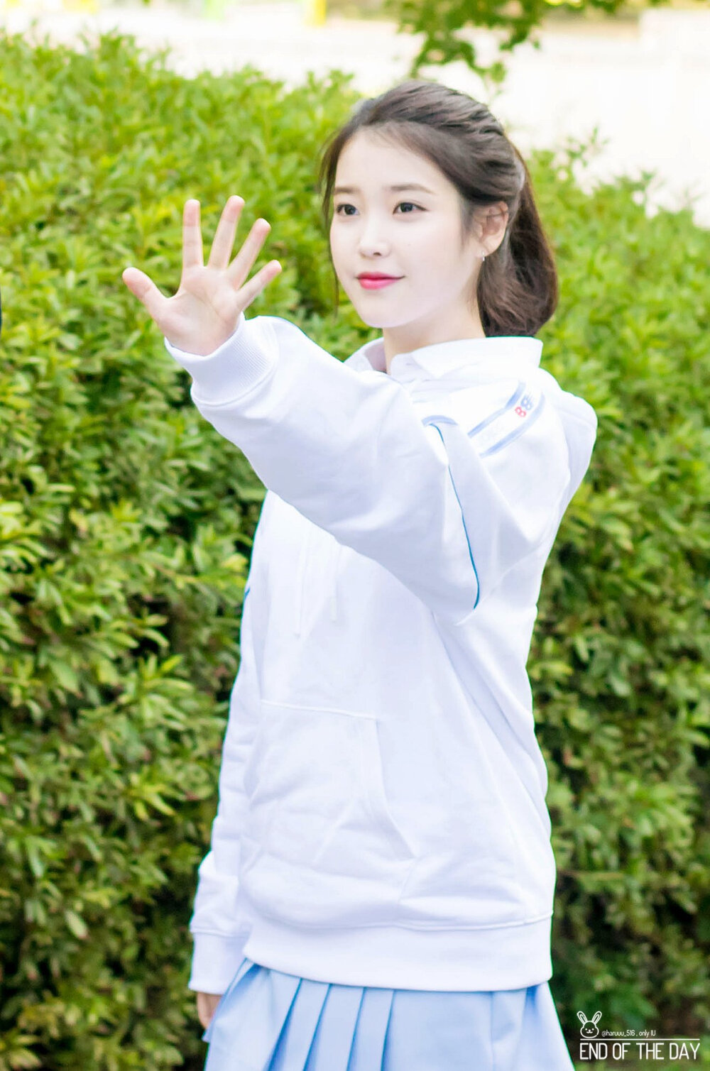 iu 李知恩