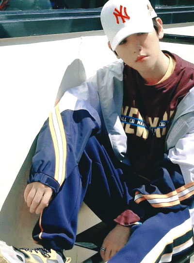边伯贤 180912 baekhyun x mlb