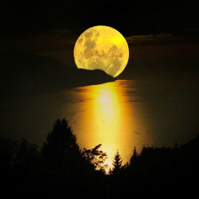 中秋月亮横图