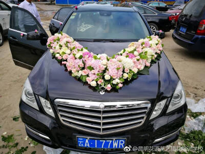 婚礼花车图片