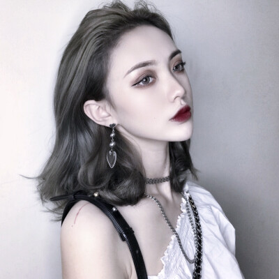 感性 图片评论 0条  收集   点赞  评论  世中仙儿の 女生头像〔清新