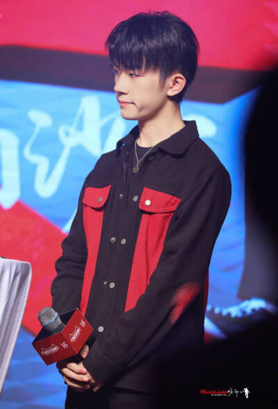 易烊千玺#tfboys 沙宣全球代言人 高清 帅气