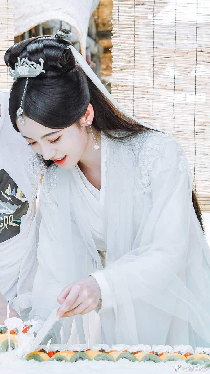a - 堆糖,美图壁纸兴趣社区