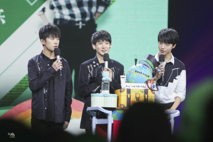 王俊凯王源易烊千玺 tfboys