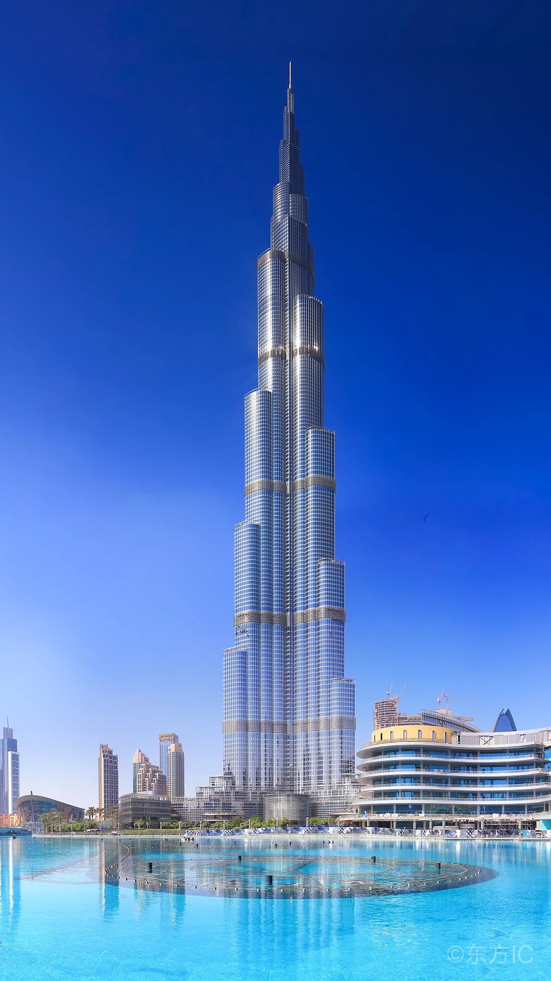 迪拜哈利法塔结构设计和施工.pdf_高层结构_土木在线