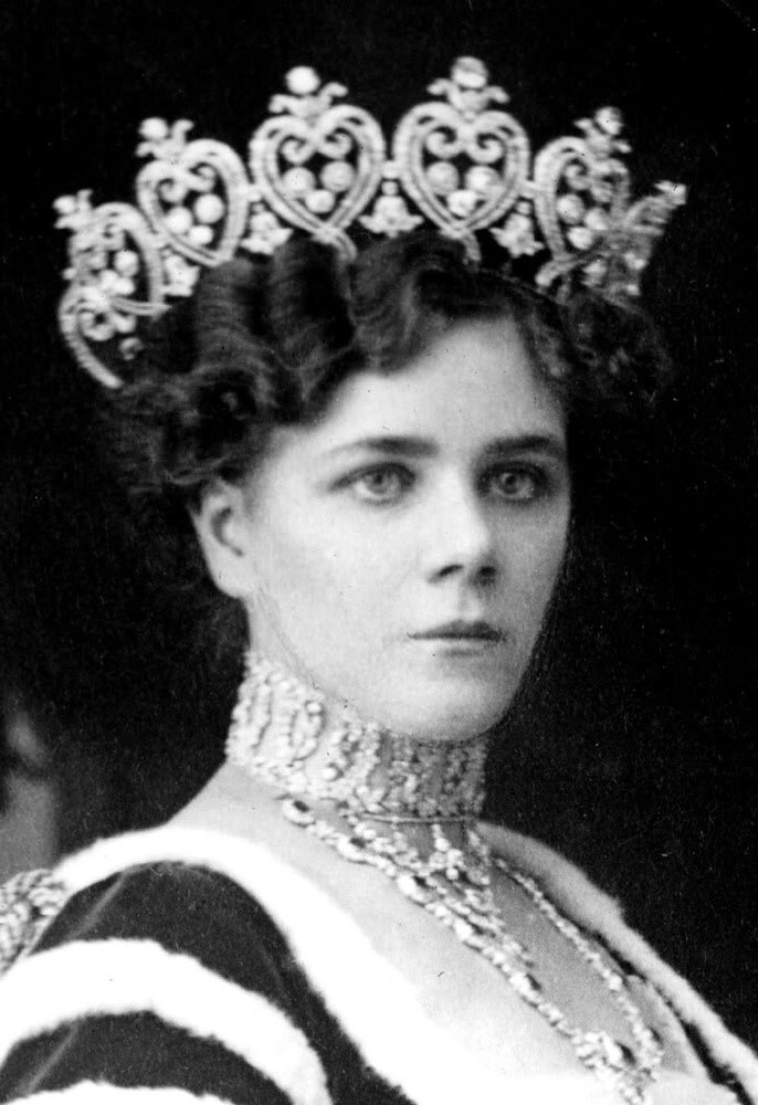 英国第九代曼彻斯特公爵夫人consuelo的第一任长媳海伦