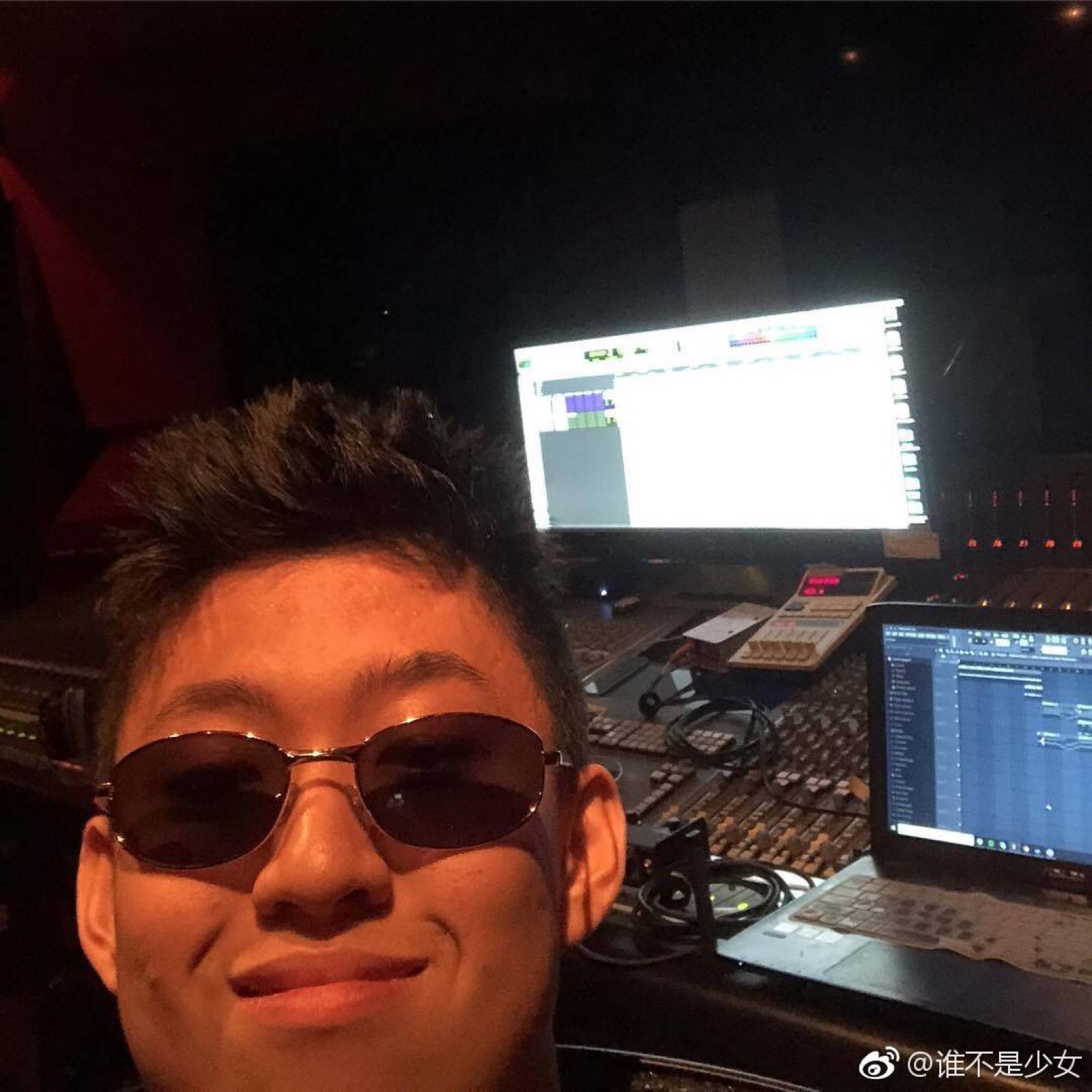 rich brian rich chigga 贼可爱的图