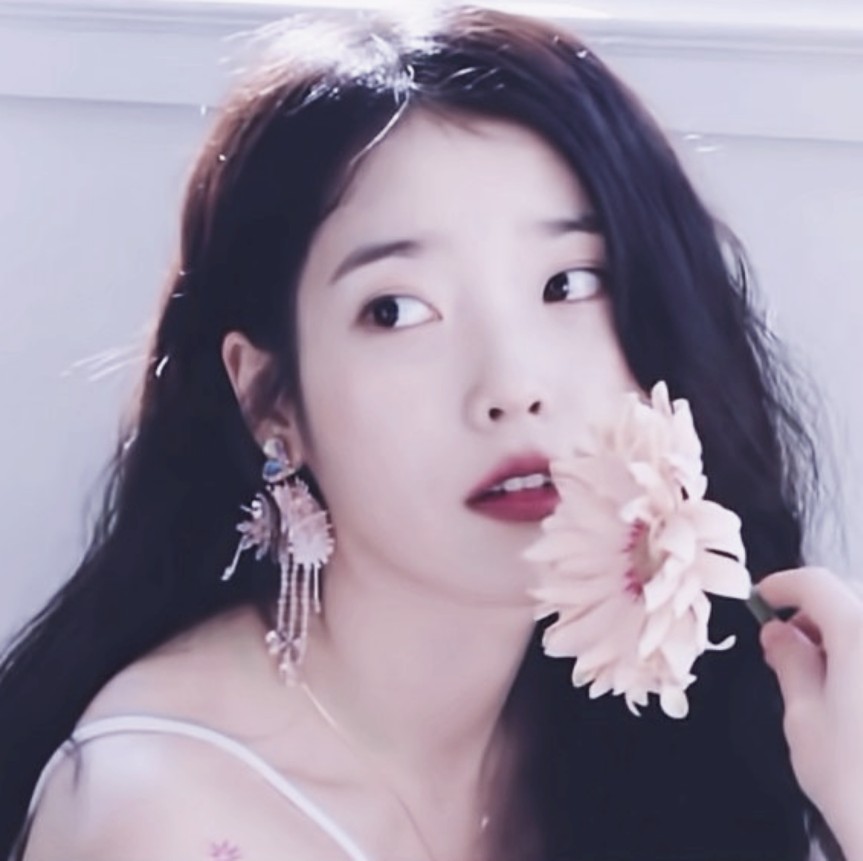 爱豆头像//李知恩iu头像//自调截,二传by经年.