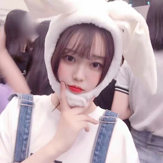 女生头像/真人头像/萝莉/软妹/闺蜜头像/部位/双马尾