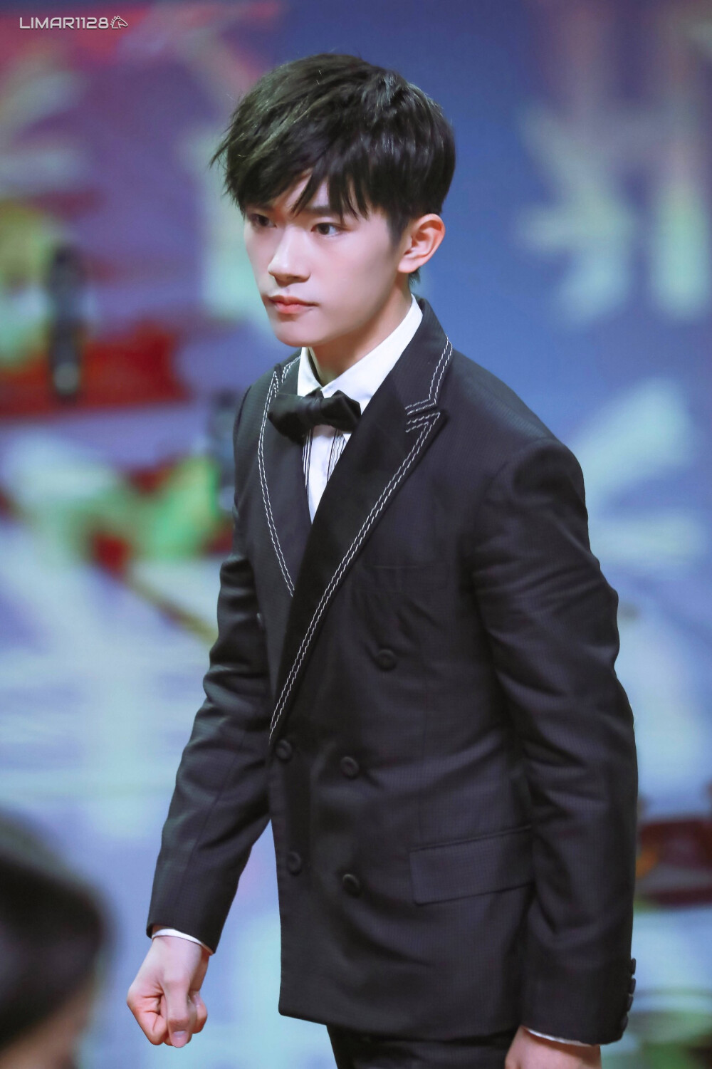 易烊千玺 #tfboys 华表奖颁奖典礼 高清 帅气