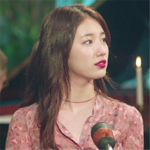 〈自截来自网易云侵删.〉 -MV伯贤 & 秀智《D