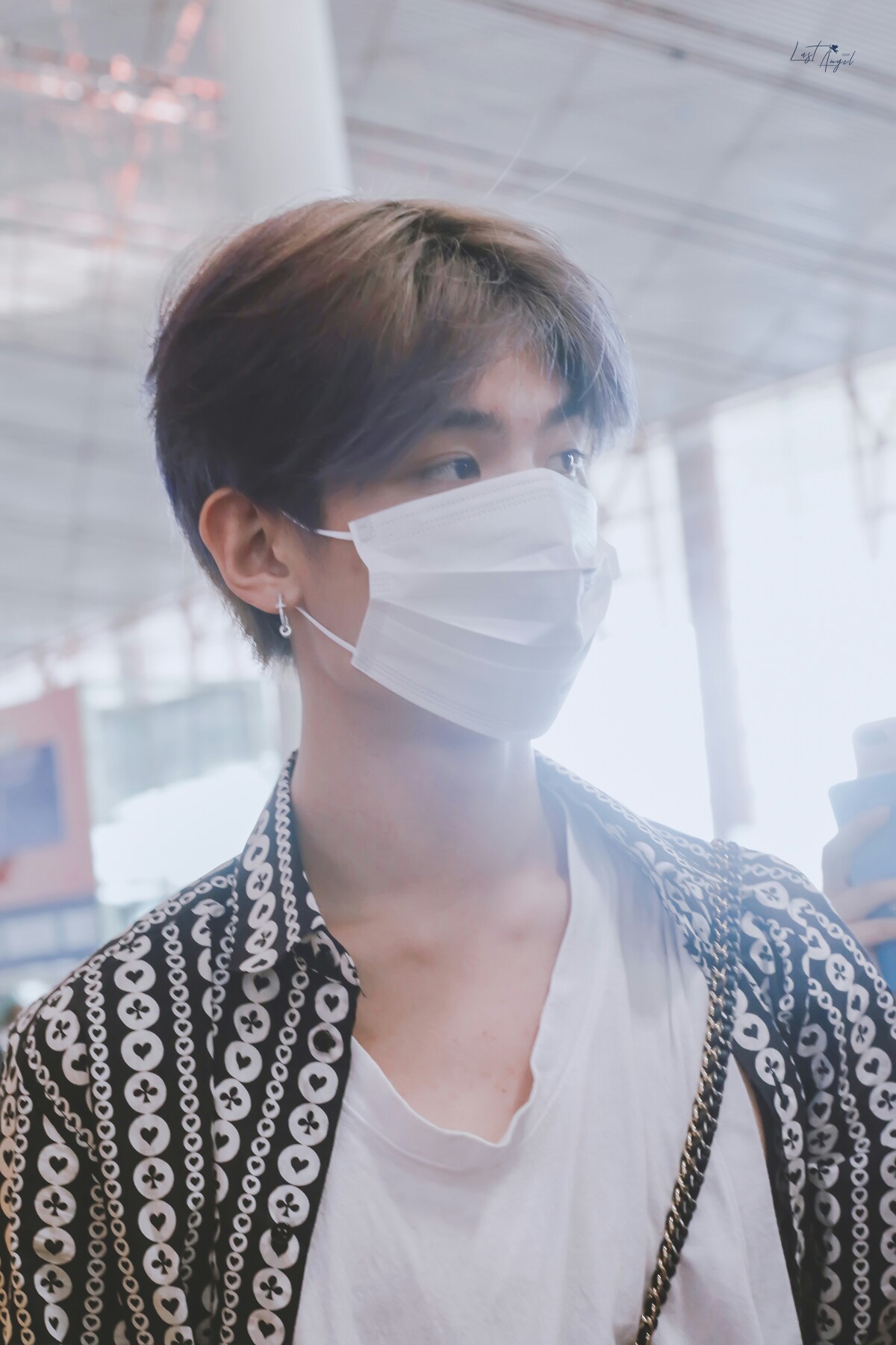 黄明昊 justin