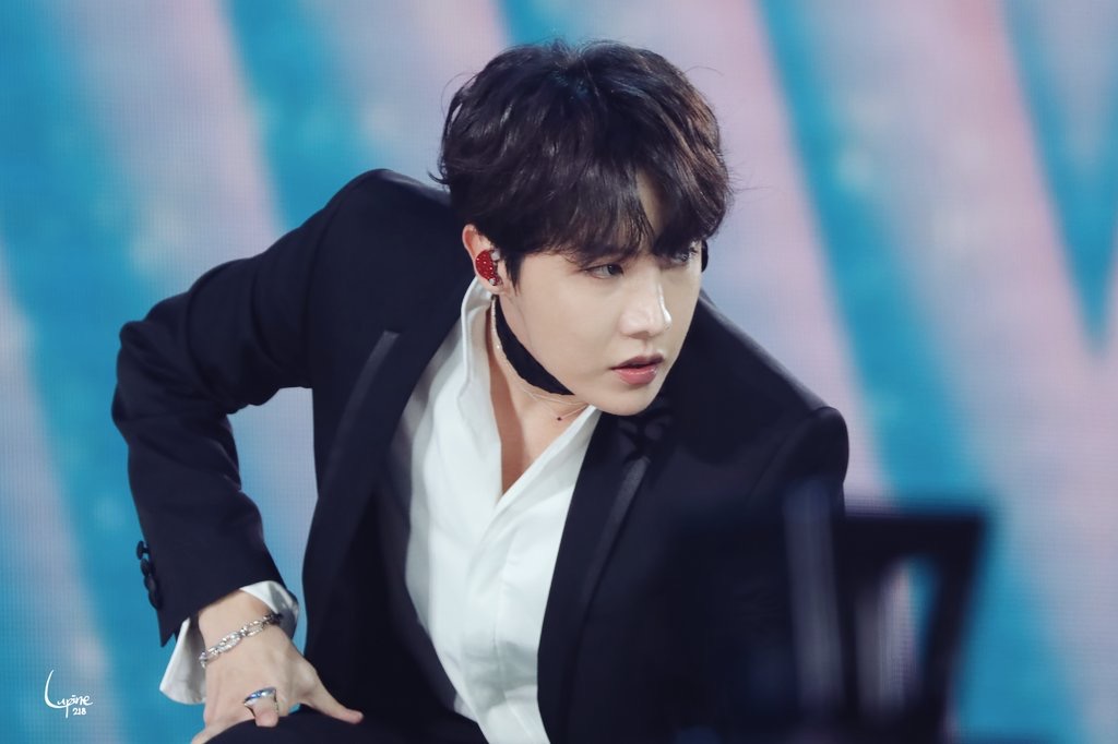 bts jhope 郑号锡