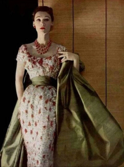 dior 1950s dior50年代的优雅服饰 彩色照片一览