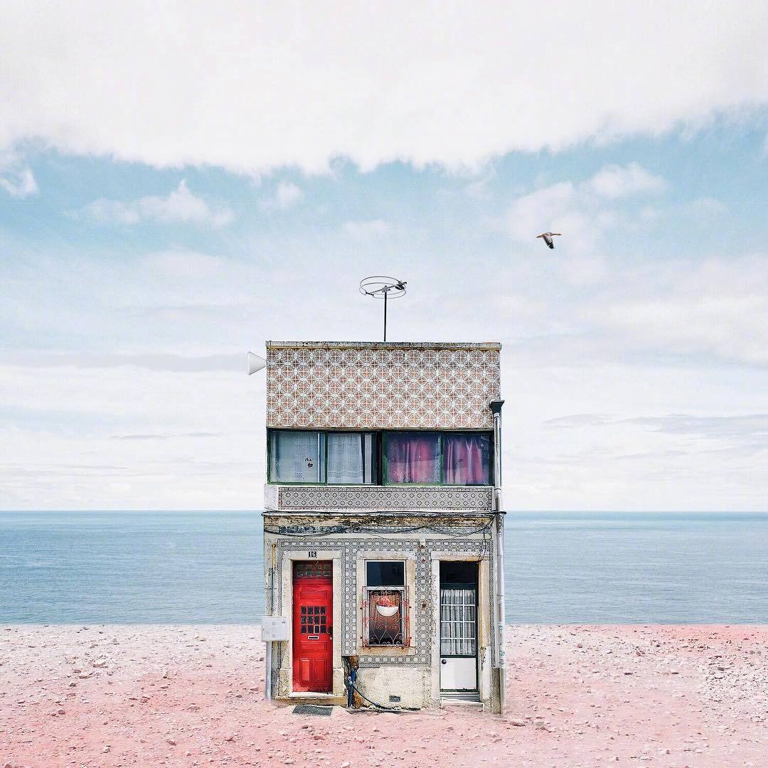 一个人的时候或许并不孤独,置身于热闹人群…