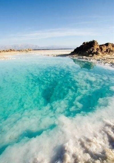 可以飘在上面的死海