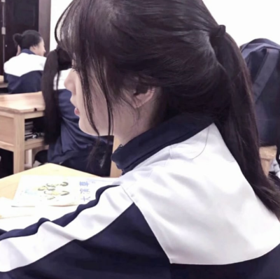 雪女生头像真人版