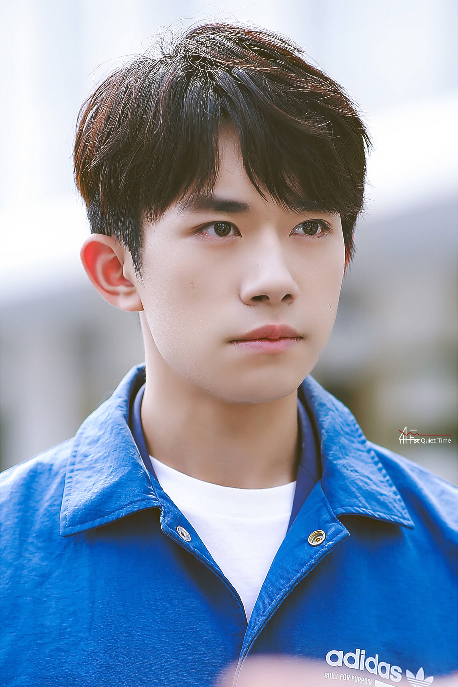 万千宠爱只为你                      易烊千玺