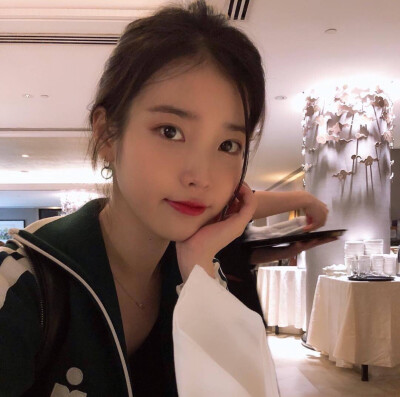 iu 女生头像