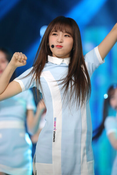 izone/崔睿娜/崔艺娜/椰奶/yena/崔虚势/小黄鸭/脆椰奶/崔candy/小脆
