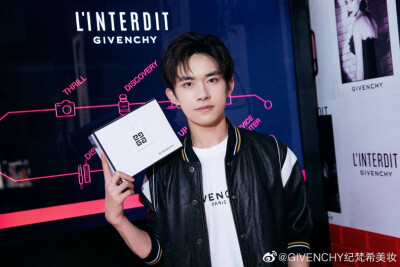 易烊千玺#tfboys givenchy纪梵希美妆品牌代言人 高清