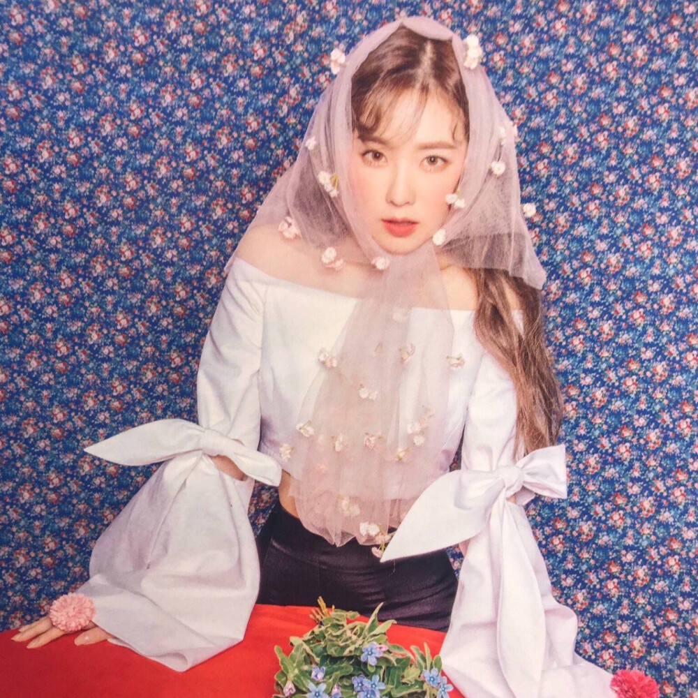 irene red velvet 《sappy》