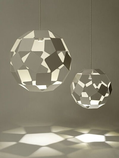 室内灯具设计|光通过有趣的造型映射出精巧的图案.