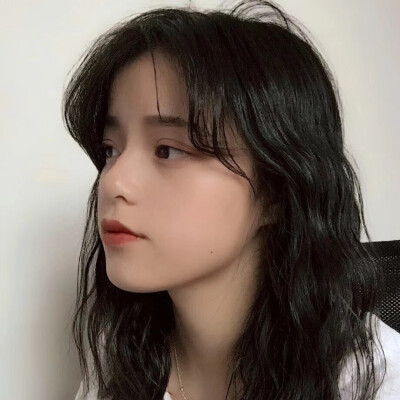 玩网壁纸女生